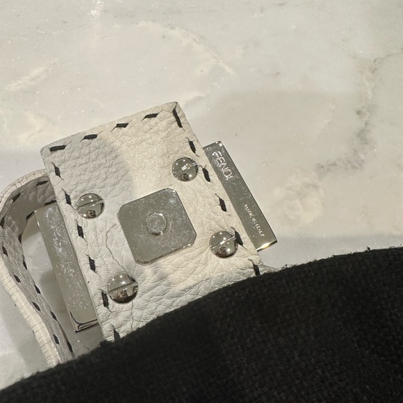 RARE Fendi Embellished Baguette Black and White - Picture 3 of 8